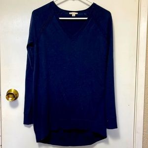 Gap maternity sweater size medium vguc